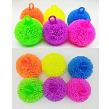 PUFFERBALL MED STERKE FARGER - 8CM - I DISPLAY (12 stk.)
