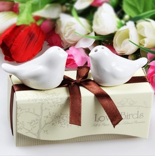 "LOVE BIRDS" Salt og Pepper Sett Bryllupsgave (5 stk.)