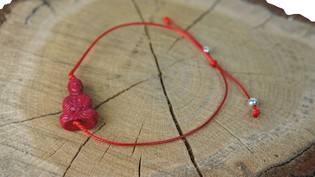 Rødt Buddha-armbånd (1 stk.)