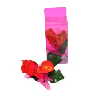 G-streng foldet som en rose