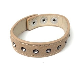 Ibiza Armbånd i Skinnlook Krem med Strass (1 stk)